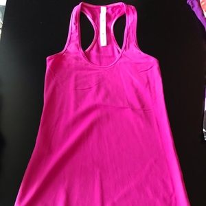 Lululemon tank